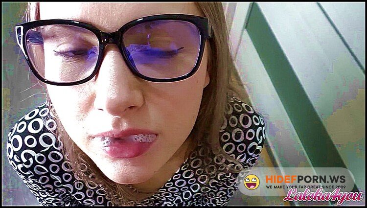 ModelHub.com - Laloka4you - Girl Deep Sucks Stranger s Dick After New Year Party [FullHD 1080p]