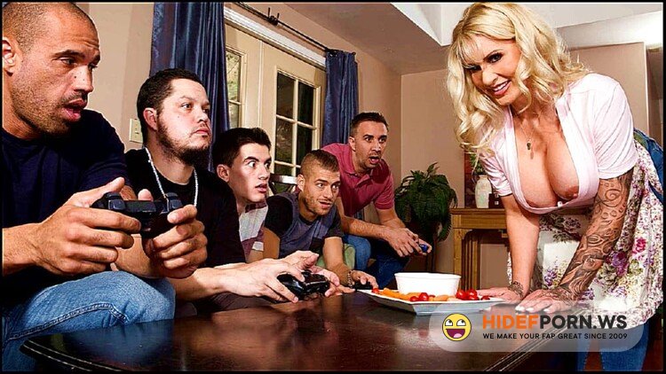 MommyGotBoobs.com/Brazzers.com - Ryan Conner - My Friends Fucked My Mom! [FullHD 1080p]