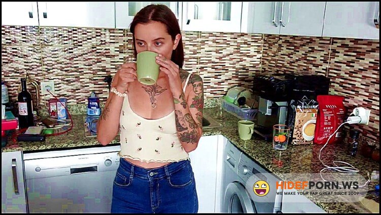 ModelHub.Com - Ghomestory - Juicy Ass Fit brunette Throat Blowjob and Fuck on the Kitchen Table [FullHD 1080p]