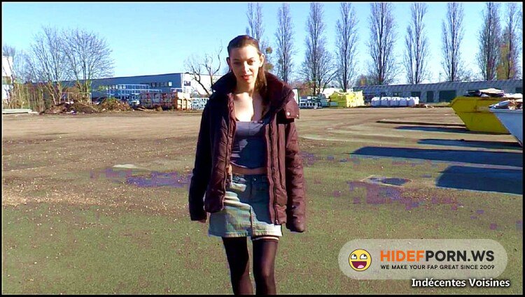 Indecentes-Voisines.com  JacquieEtMichelTV.net - Charlotte - Nous retrouvons Charlotte, 19 ans, eleve modele en 1ere S dans un lycee de la region parisienne ! [HD 720p]