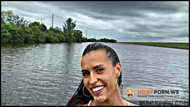 MAC'SPOV/PornhubPremium - Kelsi Monroe - Fucking Kelsi Monroe out in the Swamp of the Everglades for Facial [UltraHD 4K 2160p]