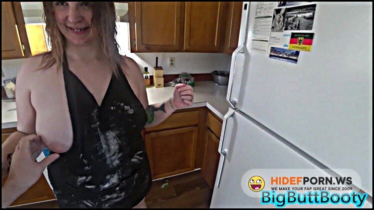 Modelhub.com - Paige Steele - Horny Kitchen Sex With Curvy Wife [FullHD 1080p]