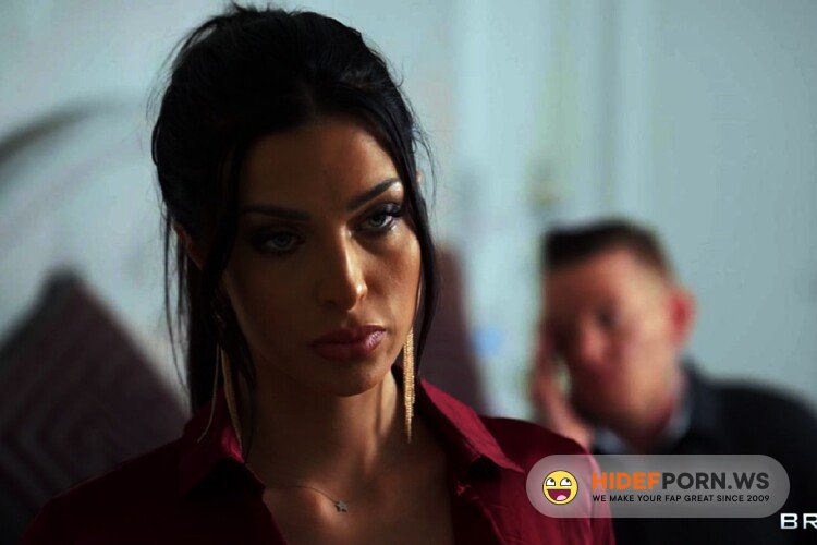 RealWifeStories.com/Brazzers.com - Azul Hermosa - ZZ Nuit Rouge [HD 720p]
