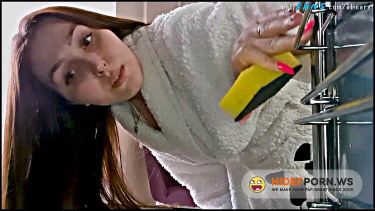 Modelhub.com - Alina Rai - Fucked my Step Mom while she was stuck in the oven [FullHD 1080p]