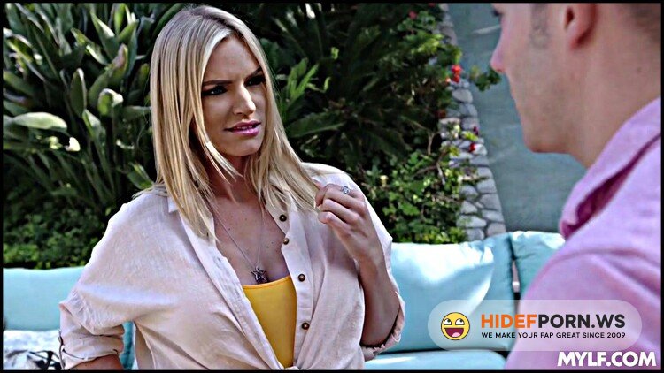 MylfClassics.com/MYLF.com - Rachel Cavalli, Amber Addis - Poolside Therapy [FullHD 1080p]