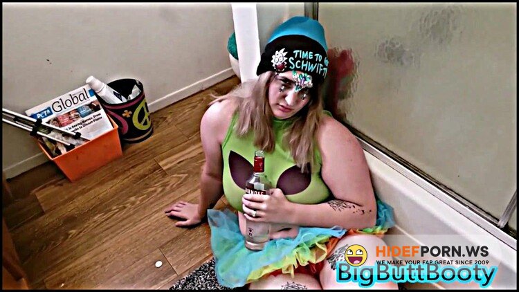 Modelhub.com - Paige Steele - Fucking My StepSister In Bathroom During Party [FullHD 1080p]