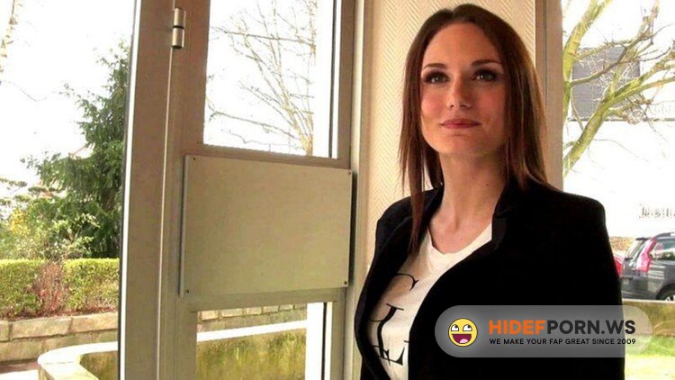 JacquieEtMichelTV.net/Indecentes-Voisines.com - Marie - Marie, 26ans, belle, distinguee et... tres coquine! [FullHD 1080p]