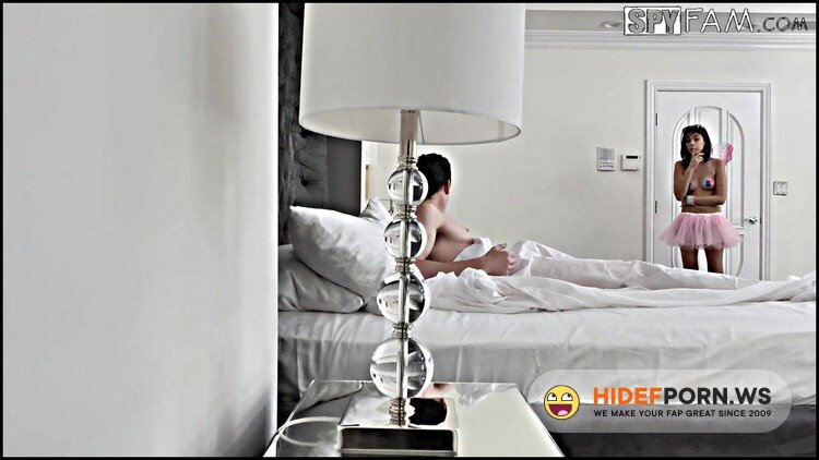 SpyFam.com - Harmony Wonders - Grateful Stepsis Fucks Stepbro [FullHD 1080p]