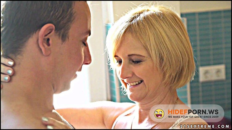 LustyGrandmas/21Sextreme - Jennyfer Rob - Glass Of Sunshine [HD 720p]