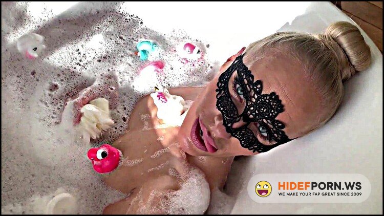 Onlyfans/Modelhub - Saliva Bunny - Amateur POV blowjob from teen blonde Saliva Bunny Deepthroat Dirty talking [FullHD 1080p]