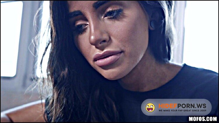 MOFOSLab/Mofos - Naomi Woods - Sweet Naomi [FullHD 1080p]