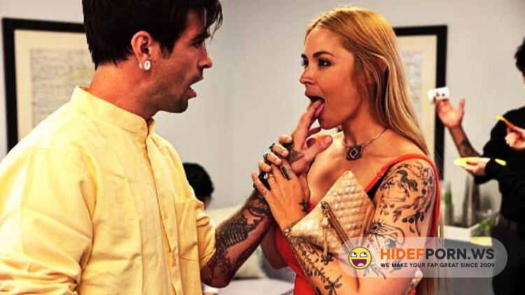 Milfed.com - Sarah Vandella - Office Party [FullHD 1080p]