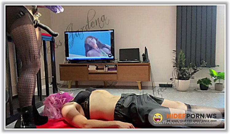 Israeli mistress - A stupid sissy whore is willing to give her holes to anyone [FullHD 1080p]