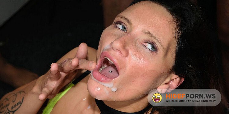 SplatBukkake.com/UKxxxPass.com - KimberlyX, Niki - Sexy Kimberley and Niki get covered in cum [UltraHD/4K 2160p]