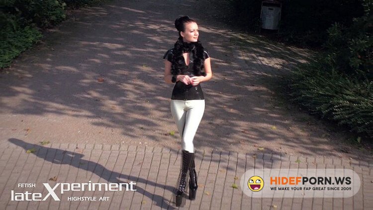 LateXperiment - Valerie Tramell - Latex Experiment [HD 720p]