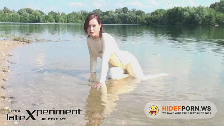 LateXperiment - Sophie Green - Latex Experiment [HD 720p]