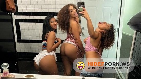 WeLiveTogether - Kira Perez, Willow Ryder, Ameena Greene - We Live Together [2023/SD]