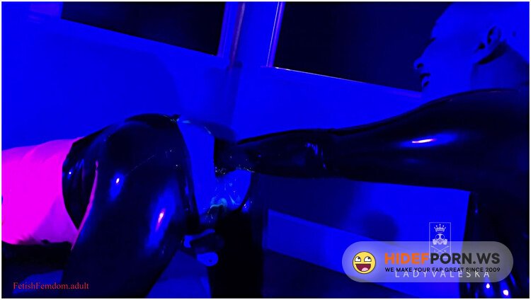 LadyValeskaFemDom - Lady Valeska - 2022 Fisting With Ultraviolet Light [FullHD 1080p]