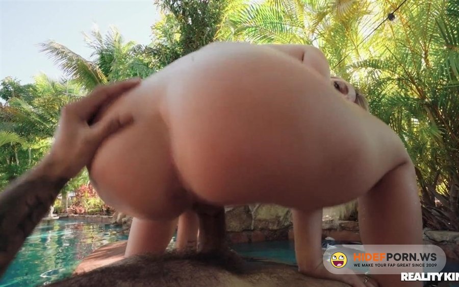 MilfHunter - Elana Bunnz - Paddlin That Milf [2023/HD]