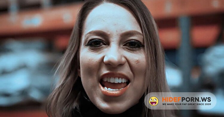 Clips4Sale.com - Fuck The Huntress [HD 1002p]