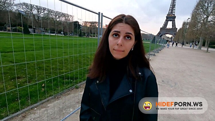 ModelHub - Cute Mark and Wonder Carla - Excuse Me, Do You Speak English? I m a Street Style Photographer... [FullHD 1080p]