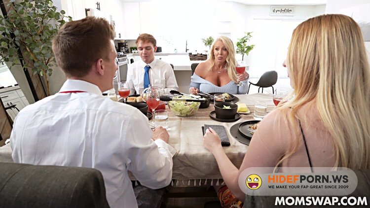 MomSwap - Audrey Madison And Alura Jenson Home Run At Home [FullHD 1080p]