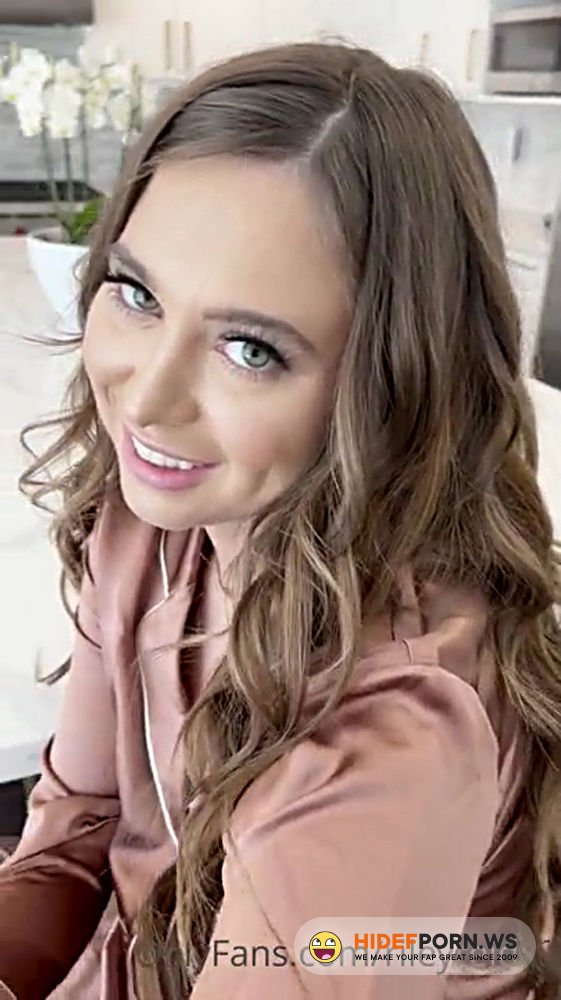 Onlyfans.com - Riley Reid Kitchen Sex Tape Cum On Ass PPV Video Leaked [HD 720p]