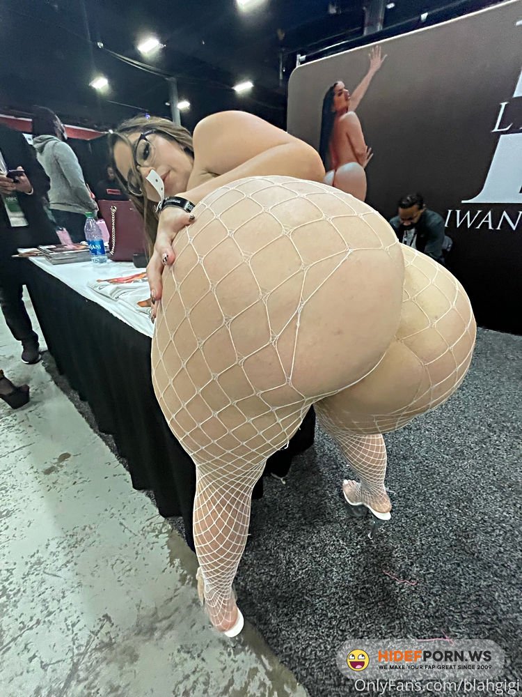 Onlyfans - Gigi Torres 79 [UltraHD 2K 1920p]