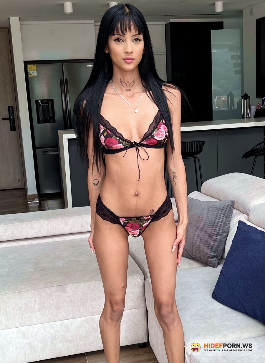 AnalVids.com, LegalPorno.com - Elina Sansd - Elina Sansd. 3 Guys Fuck Small Ass Of Beautiful Girl DP DAP [UltraHD 4K]