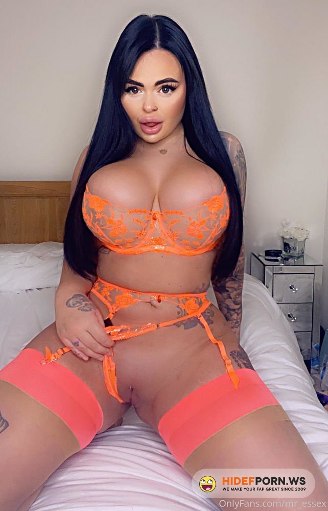 Onlyfans - Mr Essex 18 [UltraHD 2K 1920p]