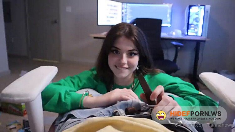 Onlyfans - Hannah Owo Cumming On Face Blowjob Video [HD 720p]