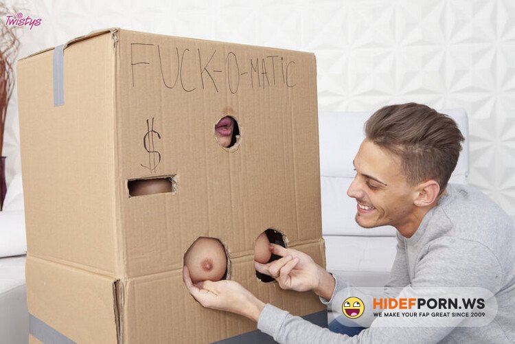 TwistysHard.com/Twistys.com - Sandra Wellness Makeshift Cardboard Gloryhole [FullHD 1080p]