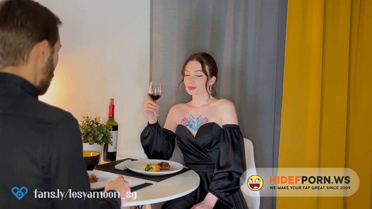 ModelsPorn - First Date Ended With Hot Sex In The Toilet. [FullHD 1080p]