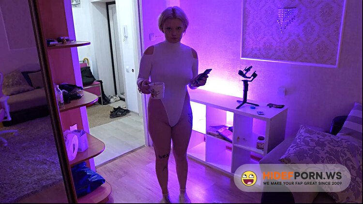 ModelsPorn - Courier Fucked Me And Cum On Face [FullHD 1080p]