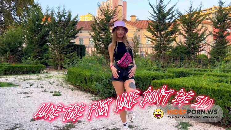 ModelsPorn - Skilled Blowjob From Spirite Moon In Public Park Make Him Cum In 2 Min - Bunny Rabbits [FullHD 1080p]
