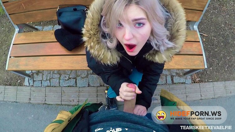 TeamSkeetXEvaElfie.com/TeamSkeet.com - Eva Elfie - I Gave A Fan Blowjob In Public [FullHD 1080p]
