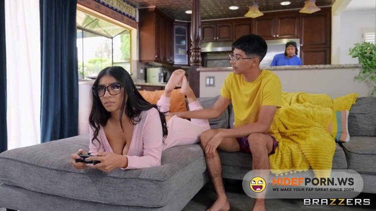 BrazzersExxtra / Brazzers - Violet Myers - Free Use & Pussy Juice [Full HD 1080p]