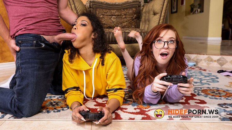 BrazzersExxtra.com/Brazzers.com - Jeni Angel, Madi Collins: Gamer Girl Threesome Action [FullHD 1080p]