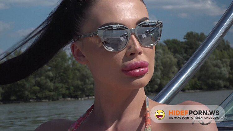 AlettaOceanLive - Aletta Ocean - Summer Heat [Full HD 1080p]