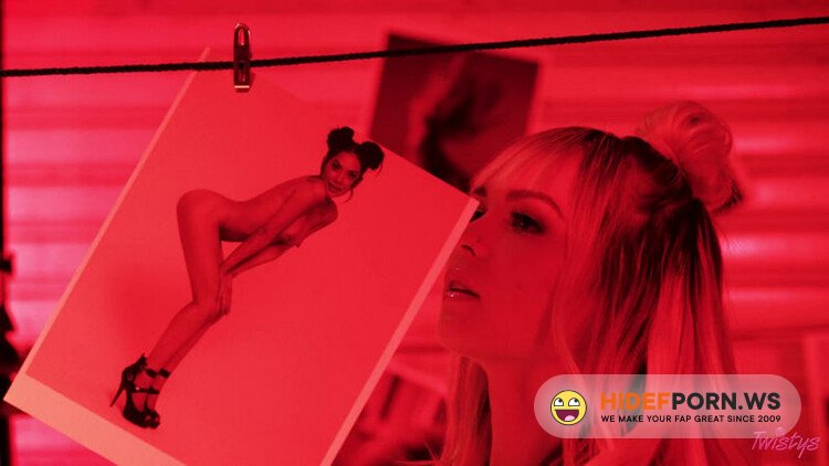 WhenGirlsPlay.com/Twistys.com - Sabina Rouge, Lilly Bell: TOTM - In The Darkroom [FullHD 1080p]