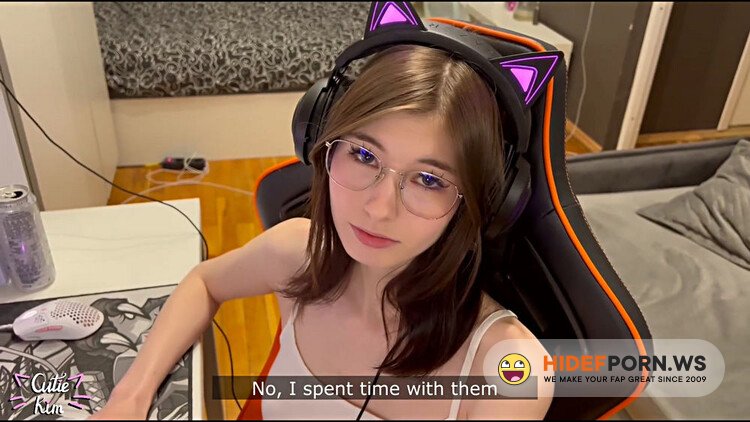 Cosplayphubcom - Cutie Kim - Stepsister Fucked After School For Skins In The Game! [FullHD 1080p]
