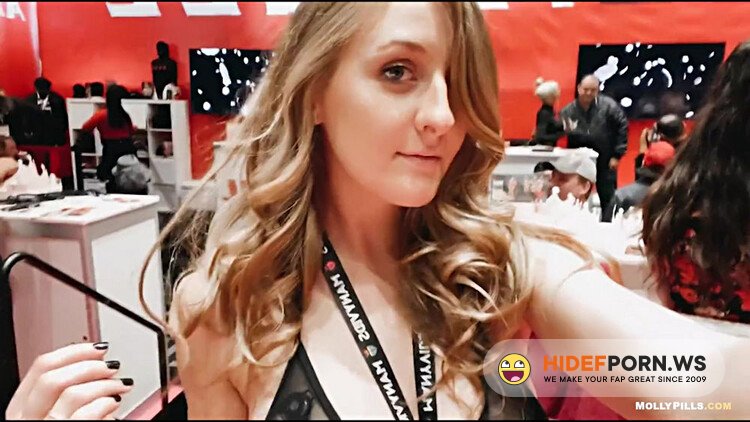 ModelsPornorg - Risky Public Fuck In Parking Garage AVN 2020 - Molly Pills - Amateur POV HD [FullHD 1080p]