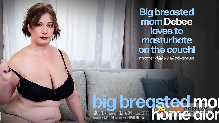 Mature - Debee - Curvy Czech Mom Debee With Her Huge Tits Loves To Finger Her Shaved Pussy When Shes Alone [2024/FullHD]