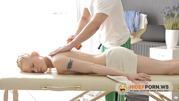 FantasyMassage - Lolita Taylor - Lolita The Russian Fuckdoll [Full HD 1080p]