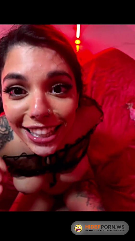 Onlyfans - Onlyfans Gina Valentina Transando Em Live Gozando Com a Pica No Cu [UltraHD 2K 1280p]