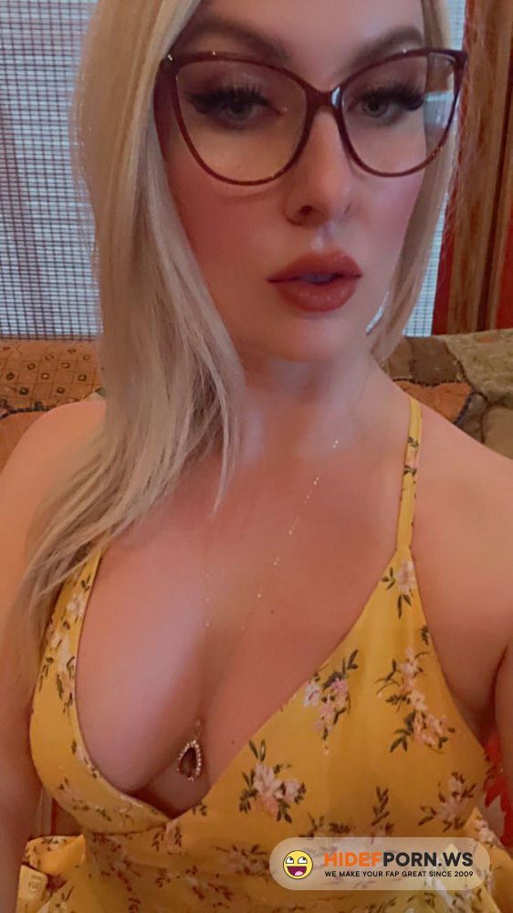 MomComesFirst - Sydney Paige - The Florida Trip [Full HD 1080p]