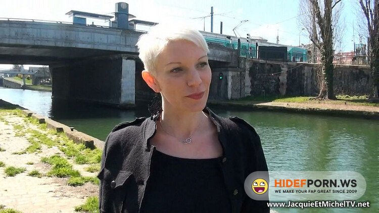 JacquieEtMichelTV.net/Indecentes-Voisines.com - Mia, 34ans, assistante de direction! [HD 720p]