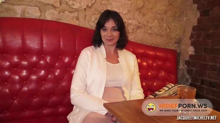 JacquieEtMichelTV.net/Indecentes-Voisines.com - Lisa : Lisa, 29, Childminder [FullHD 1080p]