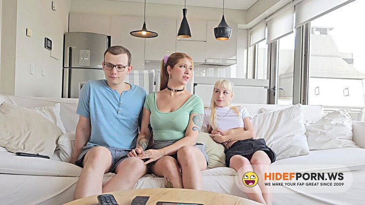 - CoralJade01 - I Fuck The Ass Of My Girlfriend And Her Stepsister For Valentine s Day - Ft Sweetkiarita666 [FullHD 1080p]