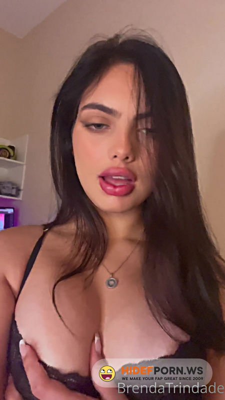 Onlyfans - Brenda Trindade - 12 [UltraHD 2K 1920p]
